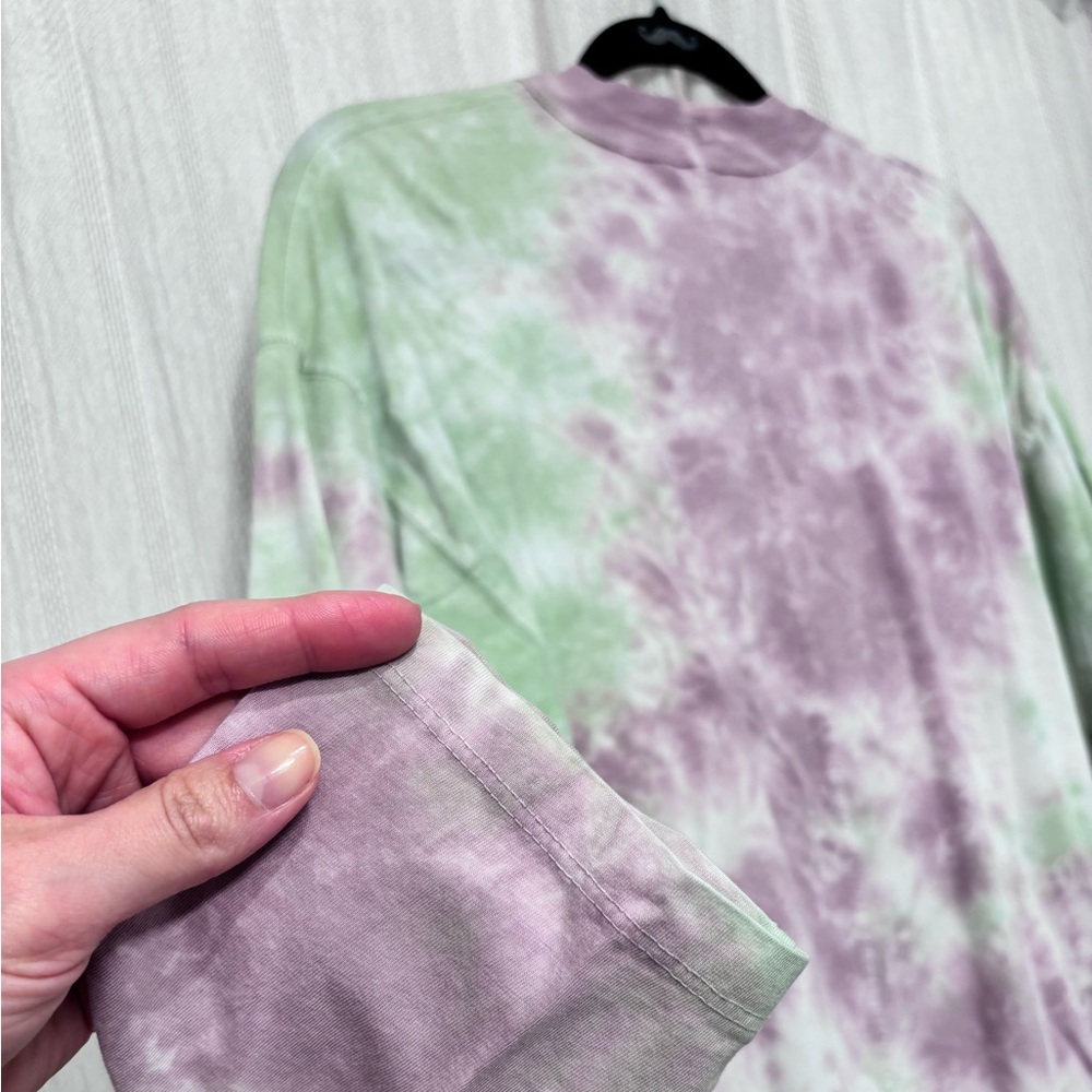 We The Free People Be Free Tie Dye Tee Green Purple Long Sleeve Top Boho M - Picture 10 of 12
